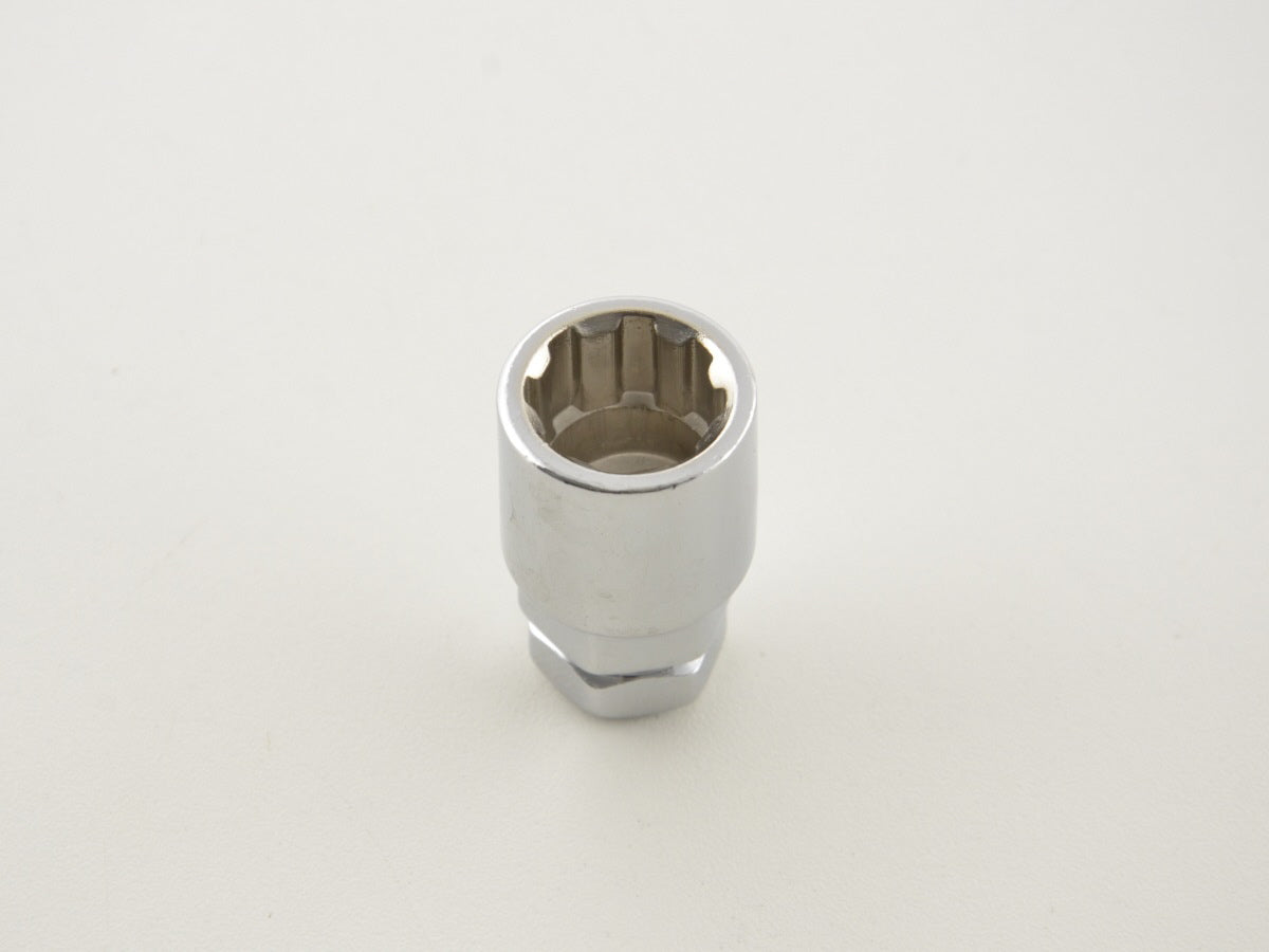 FK Felgenschloss 4er Set M12 x 1,5 KE 4 Radmuttern offen + 1 Adapter chrom