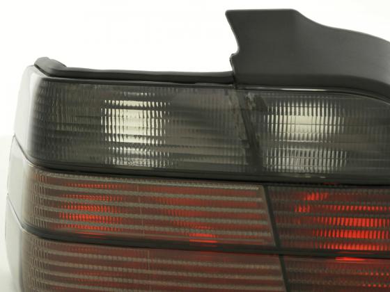 Rückleuchten BMW 3er Limo Typ E36  91-98 schwarz