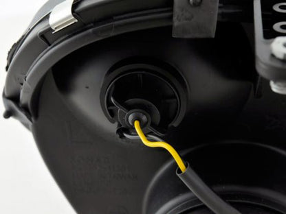 Scheinwerfer Set Mercedes C-Klasse Typ W203 Bj. 00-07 schwarz für Rechtslenker