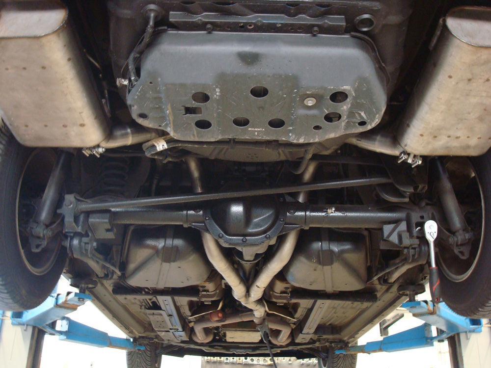Ford Mustang Coupe Endschalldämpfer rechts/links mit Y-Verbindungsrohr - 1x100 Typ 17 rechts/links
