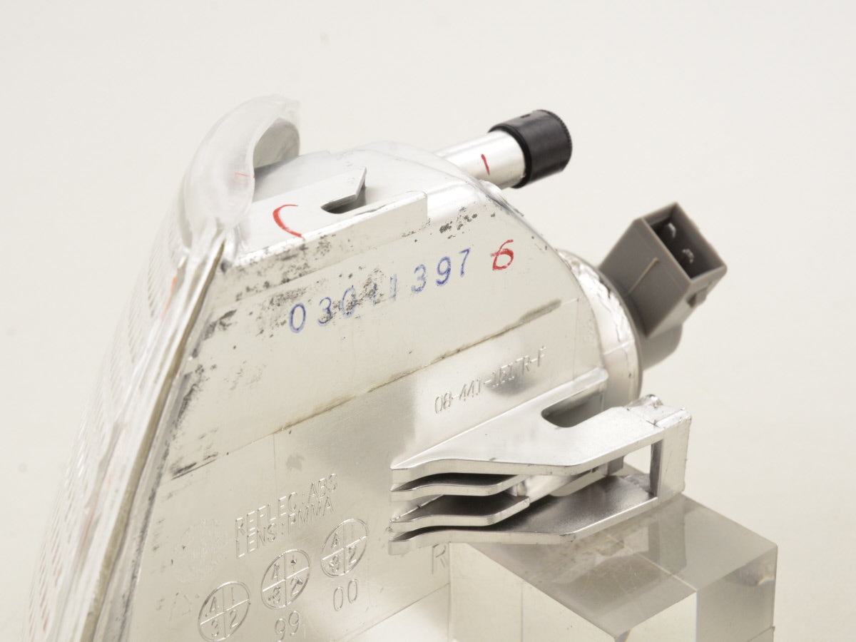 Verschleißteile Frontblinker rechts VW Polo  Bj. 96-98