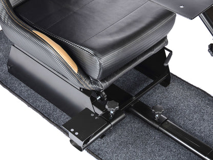 FK Gamesitz Spielsitz Rennsimulator eGaming Seats Suzuka schwarz/gold Carbonlook mit Teppich