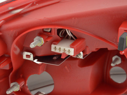 Verschleißteile Rückleuchte LED rechts Audi A4 Avant (8K) Bj. 08-11 rot/klar