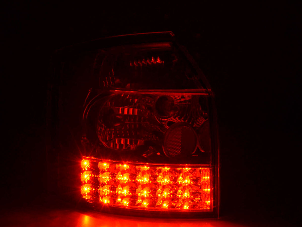 LED Rückleuchten Set Audi A4 Avant Typ 8E Bj. 01-04 chrom