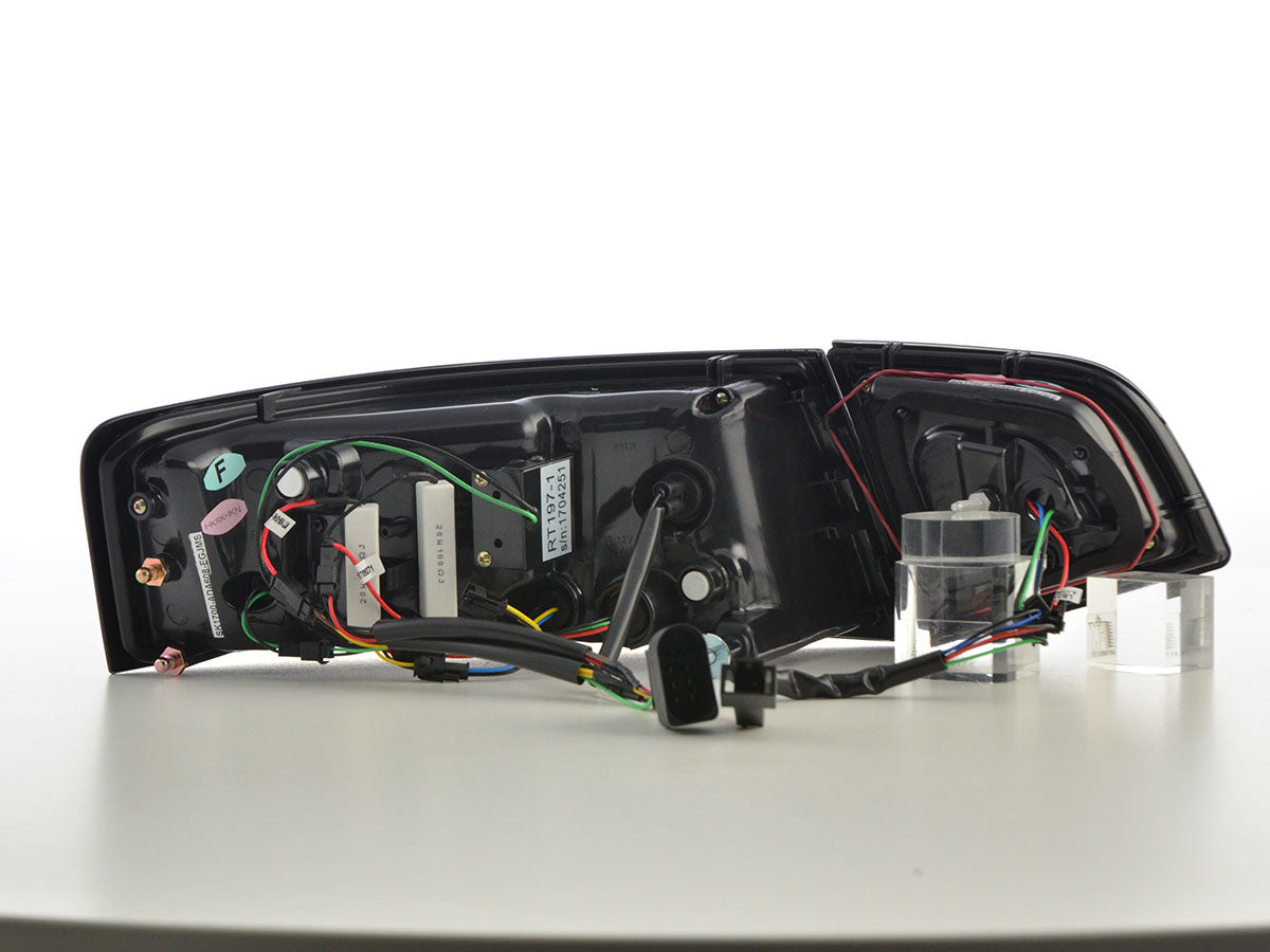LED Rückleuchten Set Lightbar Audi A6 4F Limo Bj. 08-11 schwarz/smoke