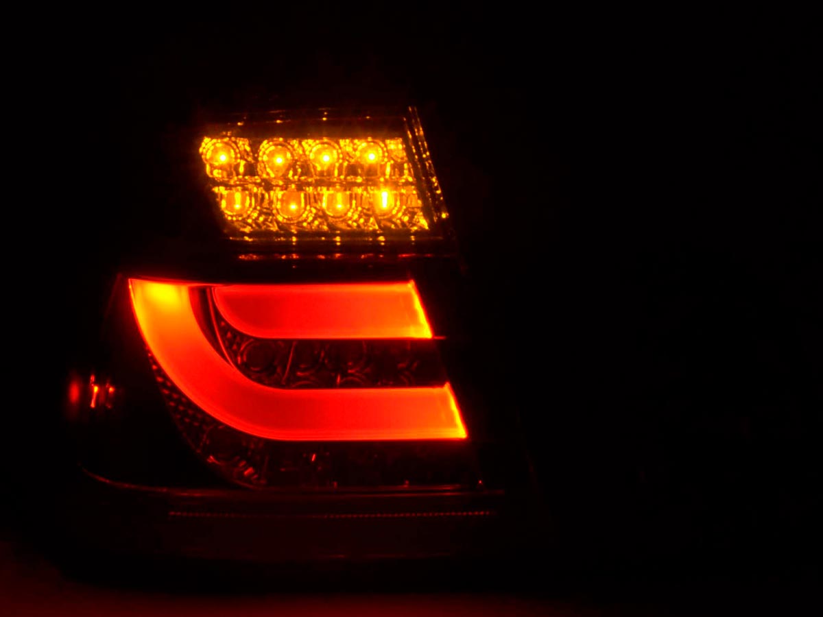 LED Rückleuchten Set BMW 3er E46 Limo  02-05 rot/schwarz