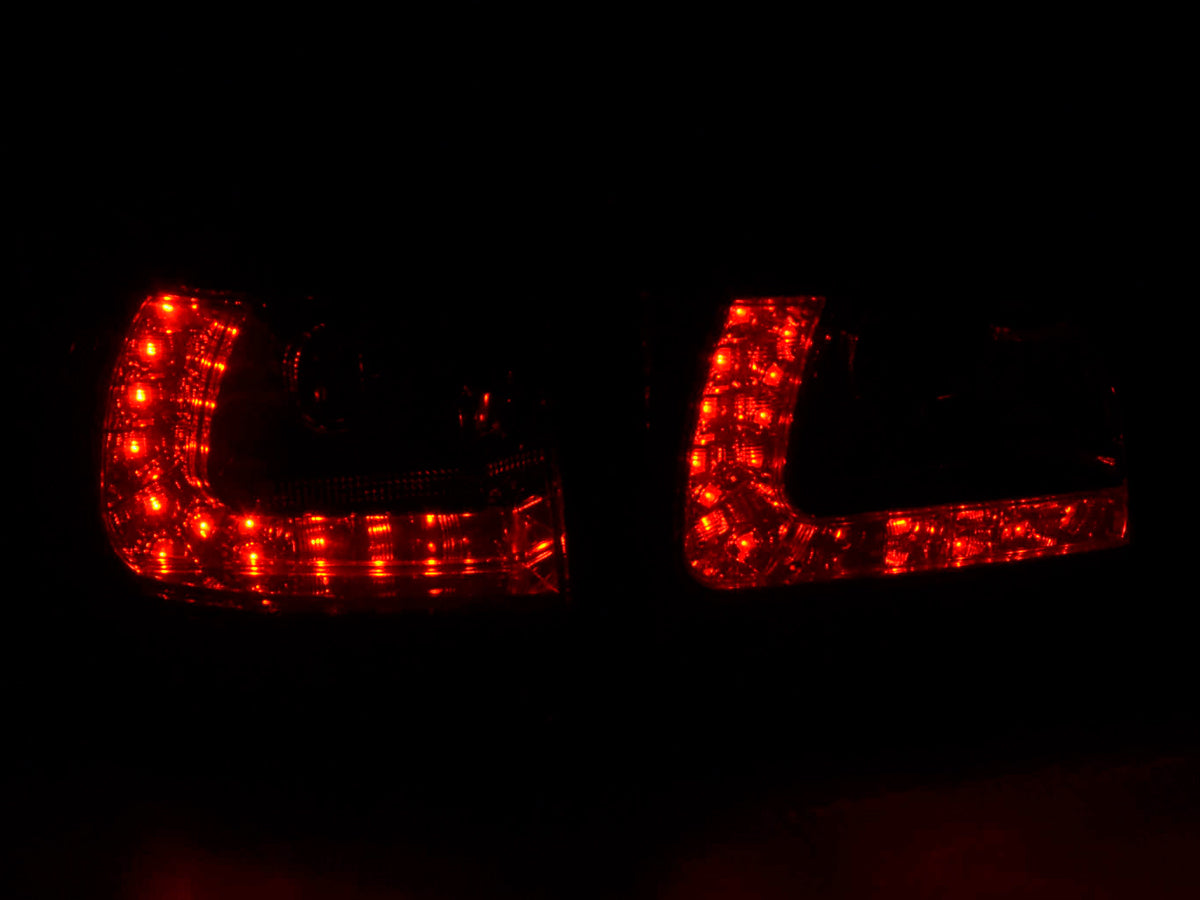 LED Rückleuchten Set VW Touareg Typ 7L  03-09 rot/schwarz