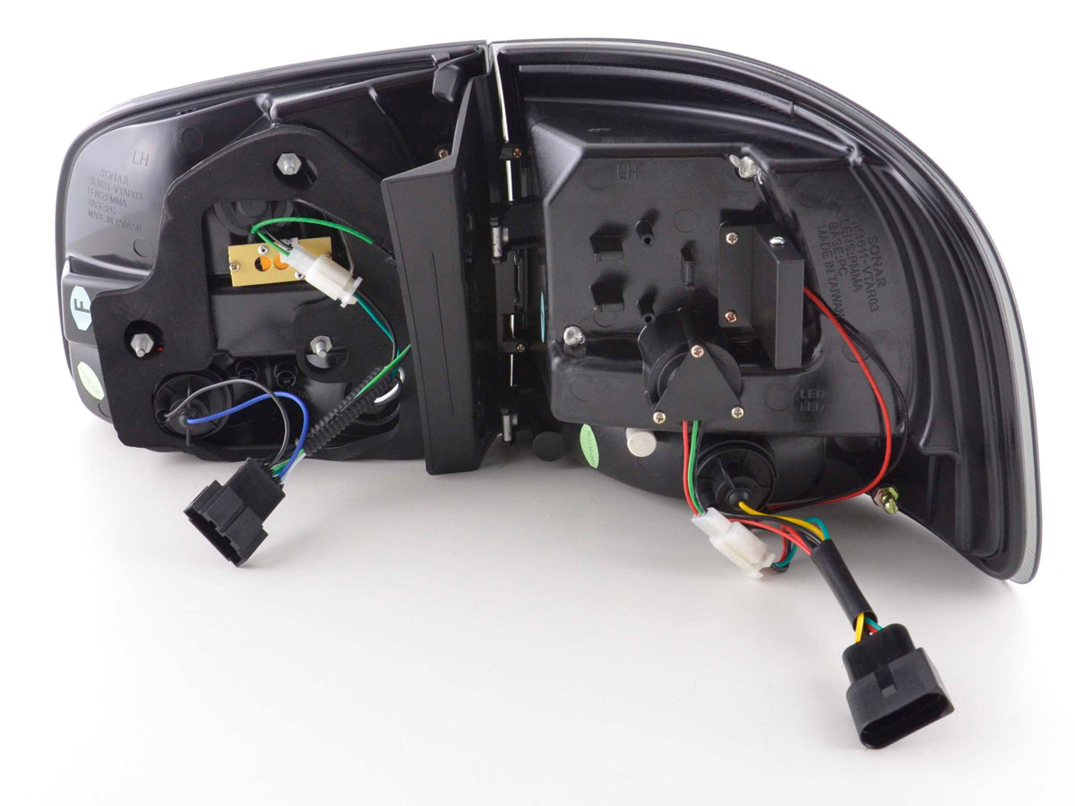 LED Rückleuchten Set VW Touareg Typ 7L  03-09 schwarz