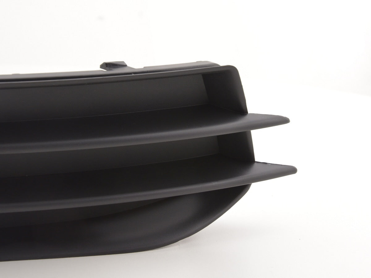 Verschleißteile Nebelscheinwerferblende rechts Audi A3  09-13