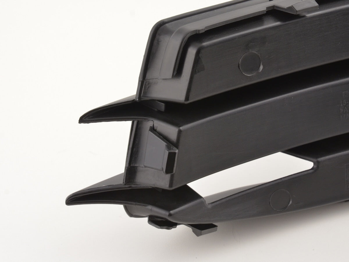 Verschleißteile Nebelscheinwerferblende rechts Audi A3  09-13