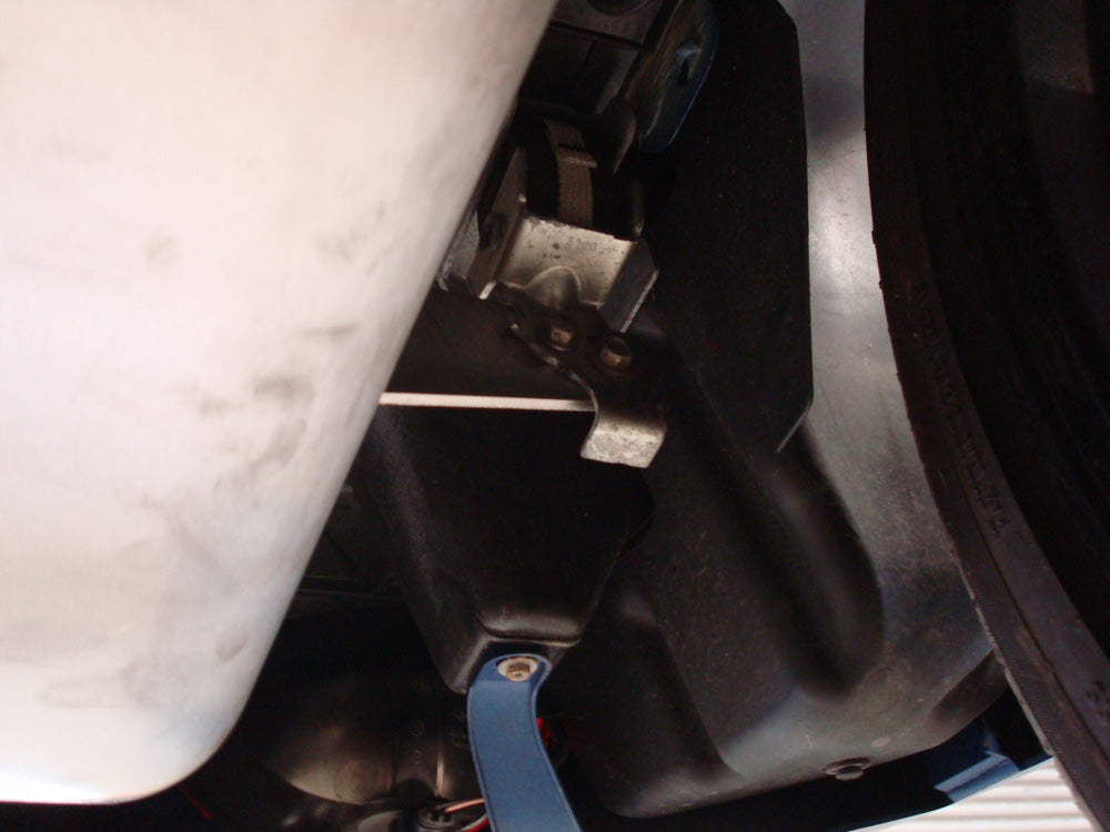 Renault Megane III Coupe Endschalldämpfer - 1x70 Typ 10 nicht sichtbar