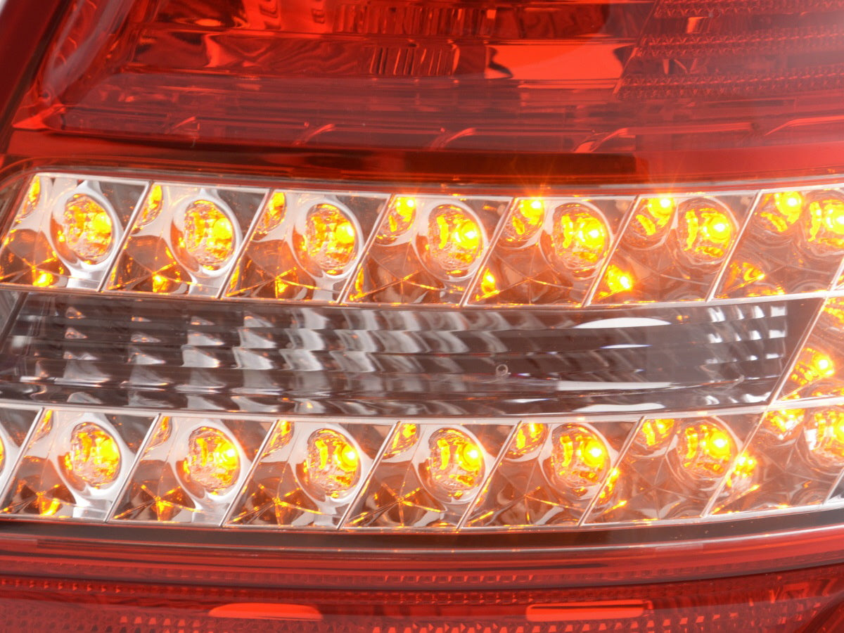 Verschleißteile Rückleuchte LED rechts Mercedes C-Klasse Kombi (204) Bj. 07-11 rot/klar