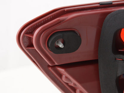 Verschleißteile Rückleuchte LED rechts Mercedes C-Klasse Kombi (204) Bj. 07-11 rot/klar