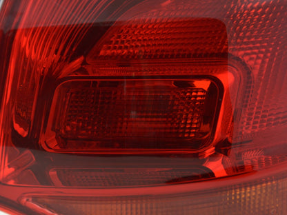 Verschleißteile Rückleuchte rechts Opel Astra J Kombi Bj. 10-12 rot