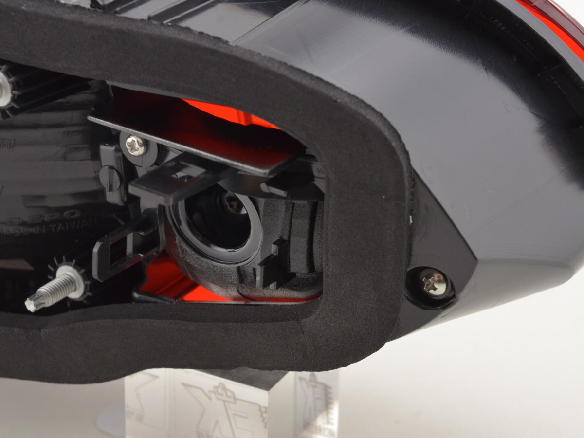 Verschleißteile Rückleuchte rechts VW Golf 7 Bj. ab 2012 rot/schwarz