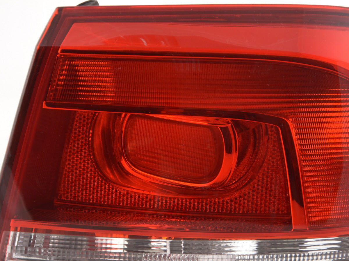 Verschleißteile Rückleuchte rechts VW Passat Variant (3C) Bj. 11- rot/klar