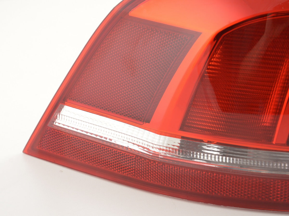 Verschleißteile Rückleuchte links VW Passat Variant (3C) Bj. 11- rot/klar