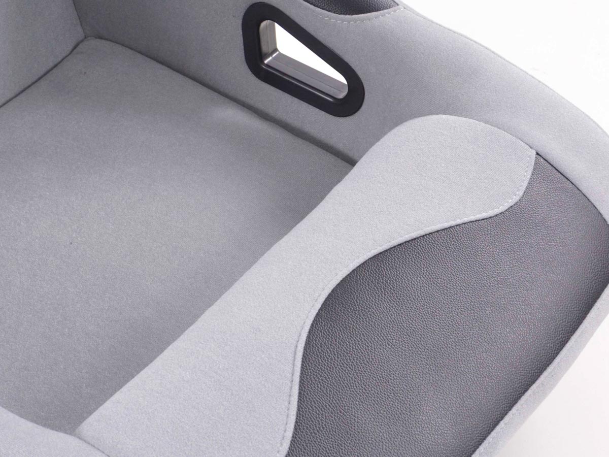 FK Sportsitze Auto Vollschalensitze Set Basic in Motorsport-Optik