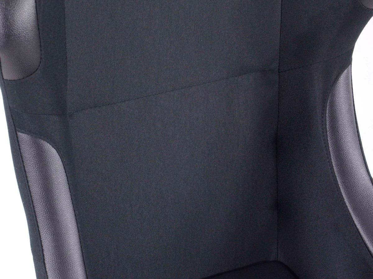 FK Sportsitze Auto Vollschalensitze Set Basic in Motorsport-Optik