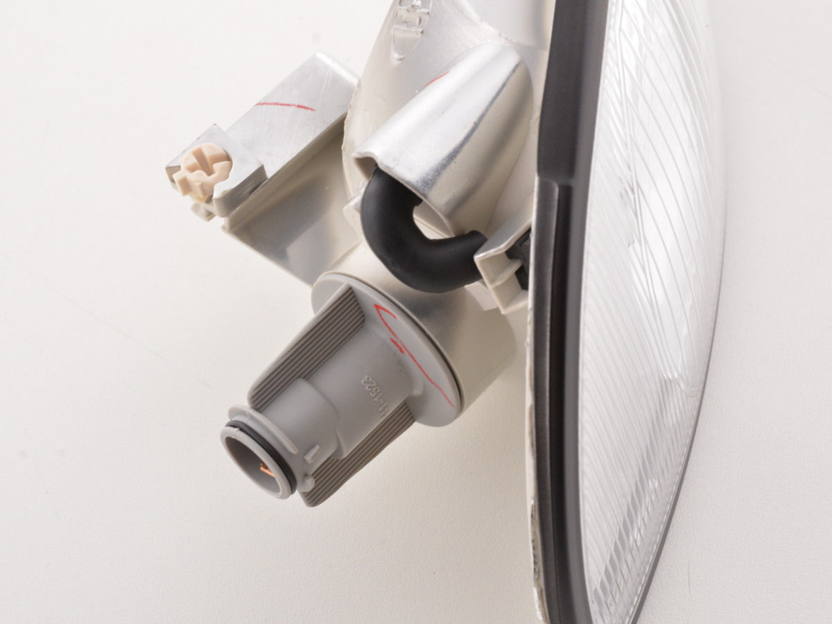 Verschleißteile Frontblinker rechts Audi A4 B5 Bj. 94-99