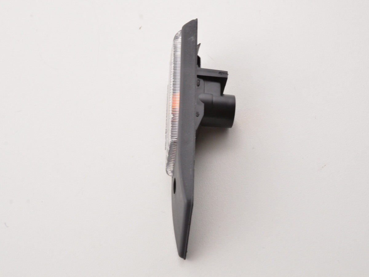 Verschleißteile Seitenblinker links BMW E32 / E34