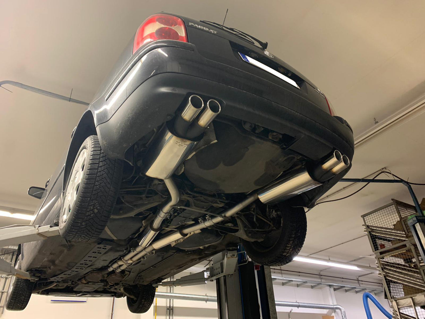 VW Passat 3B/ 3BG 4-Motion Endschalldämpfer rechts/links - 2x76 Typ 16 rechts/links versetzt