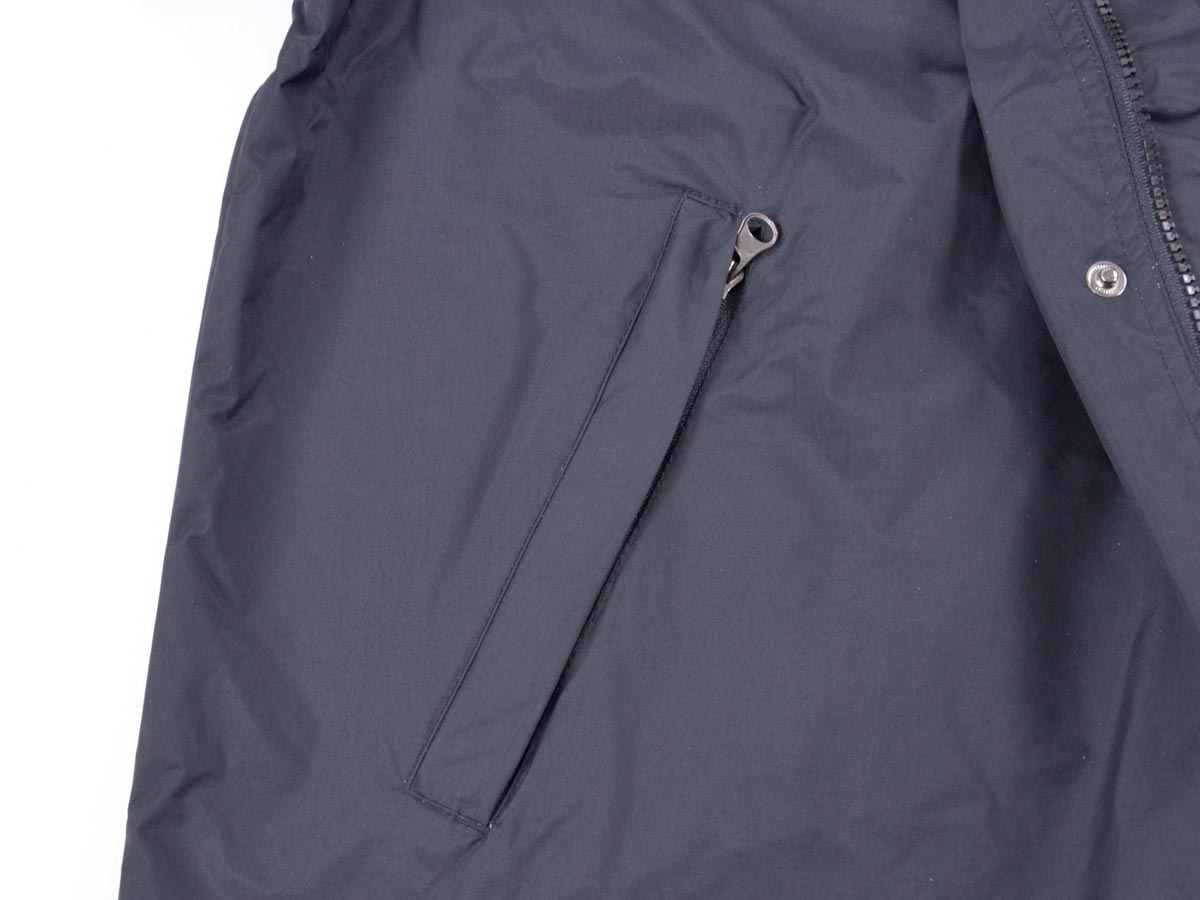 Windjacke Größe: L mit herausnehmbarer Kapuze Jacke FK Jacke
