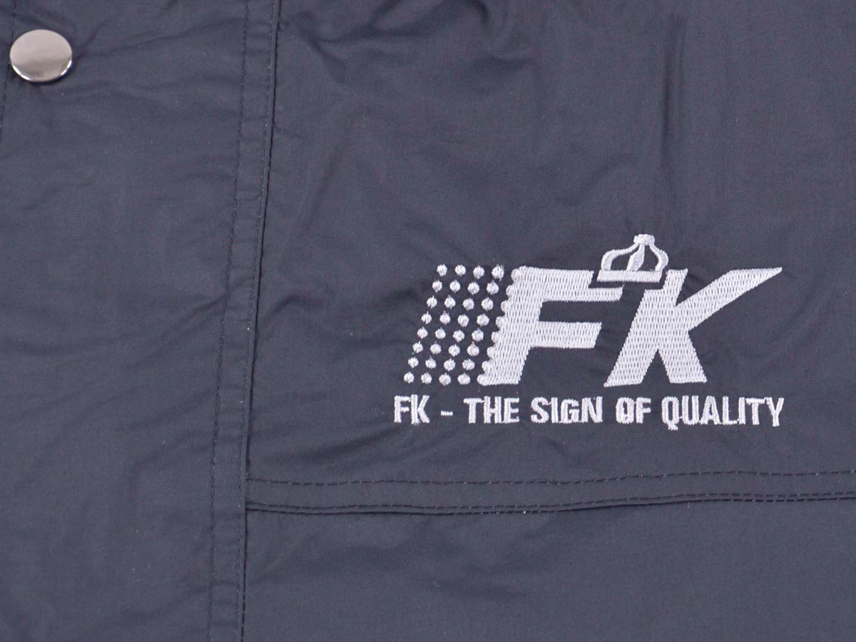 Windjacke - Größe: XL, mit herausnehmbarer Kapuze